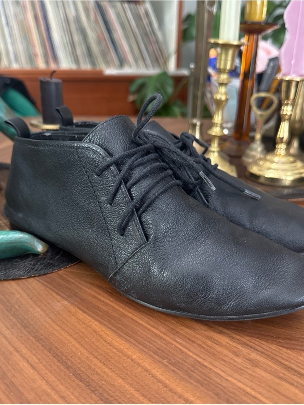 Black Leather Lace-Up Casual booties